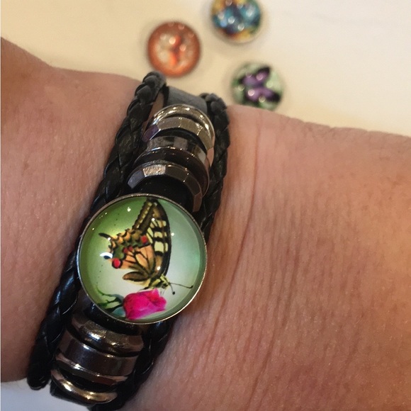 Black Leather Snap Bracelet - Picture 7 of 8